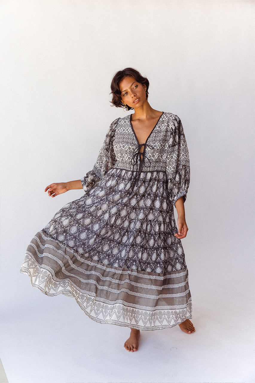 ワンピース Daughters of India Jasmine Midi Dress Jasmine Midi Dress ~ Charcoal – Daughters of India